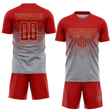 Laden Sie das Bild in den Galerie-Viewer, Uksn Individuelles Grau Rot-Altgold Sublimations-Fußballtrikot
