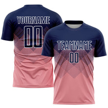 Laden Sie das Bild in den Galerie-Viewer, Uksn Individuelles Mittelrosa Marineblau-Weiß Sublimations-Fußballtrikot
