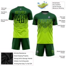 Laden Sie das Bild in den Galerie-Viewer, Uksn Individuelles Neongrün Grün Sublimations-Fußballtrikot
