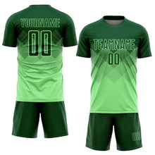 Laden Sie das Bild in den Galerie-Viewer, Uksn Individuelles Erbsengrün Grün Sublimations-Fußballtrikot
