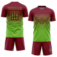 Laden Sie das Bild in den Galerie-Viewer, Uksn Individuelles Neongrün Karmesinrot Sublimations-Fußballtrikot
