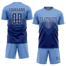 Laden Sie das Bild in den Galerie-Viewer, Uksn Individuelles Hellblau Marineblau-Weiß Sublimations-Fußballtrikot

