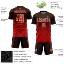 Laden Sie das Bild in den Galerie-Viewer, Uksn Individuelles Braun Rot-Creme Sublimations-Fußballtrikot
