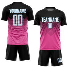 Laden Sie das Bild in den Galerie-Viewer, Uksn Individuelles Pink Schwarz-Hellblau Farbverlauf Quadrat Form Sublimations-Fußballtrikot
