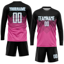 Laden Sie das Bild in den Galerie-Viewer, Uksn Individuelles Pink Schwarz-Hellblau Farbverlauf Quadrat Form Sublimations-Fußballtrikot
