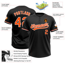 Laden Sie das Bild in den Galerie-Viewer, Uksn Individuelles Schwarz Orange-Weiß Zweiknopf Unisex Softball-Trikot
