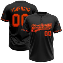 Laden Sie das Bild in den Galerie-Viewer, Uksn Individuelles Schwarz Orange Zweiknopf Unisex Softball-Trikot

