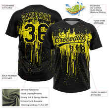 Laden Sie das Bild in den Galerie-Viewer, Uksn Individuelles Schwarz Hellgelb Tropf-Spritzfarbe Zweiknopf Unisex Softball-Trikot

