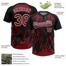 Laden Sie das Bild in den Galerie-Viewer, Uksn Individuelles Schwarz Karmesinrot-Creme Spritzklecks zerrissener scharfer Pinselstrich Zweiknopf Unisex Softball-Trikot
