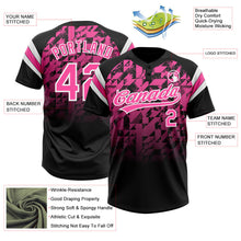 Laden Sie das Bild in den Galerie-Viewer, Uksn Individuelles Schwarz Pink-Weiß Farbverlauf geometrisches Gitter Ärmelstreifen Zweiknopf Unisex Softball-Trikot
