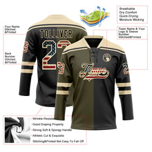 Laden Sie das Bild in den Galerie-Viewer, Uksn Individuelles Schwarz Vintage USA-Flagge Oliv-Creme Split-Fashion Eishockey-Trikot mit Schnürkragen
