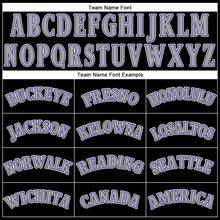 Laden Sie das Bild in den Galerie-Viewer, Uksn Individuelles Schwarz Grau-Violett Funktions-T-Shirt
